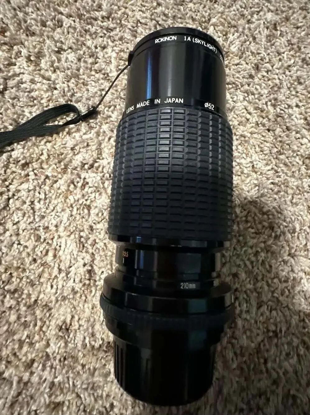 Rokinon‎ 70-210mm f/3.5-4.5 Zoom Macro Lens for Canon FD Mount